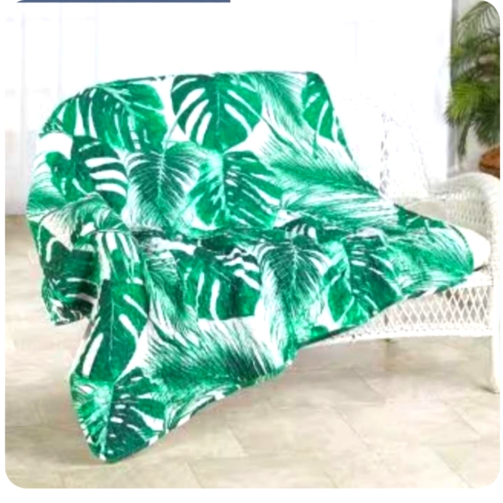 Mostera leaf throw